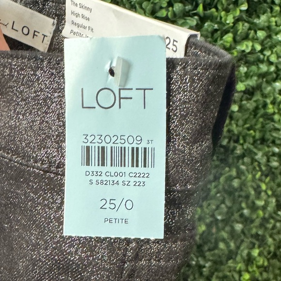 LOFT Shimmer High Rise Skinny Jeans in Black - Picture 9 of 12